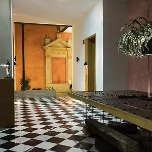 Aparthotel Aguilas5 Sevillasuites, Sevilla